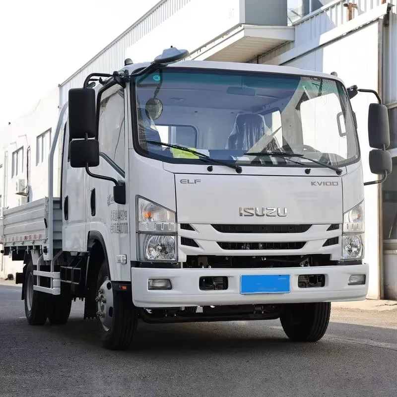 Двухрядный грузовой автомобиль с бортовыми панелями Qingling Isuzu KV100.